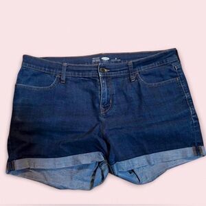 Old Navy Semi-Fitted Blue Jean Shorts – Size 14